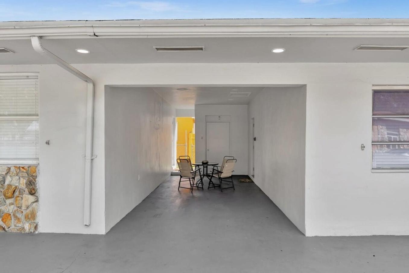 2 Bdrm Modern House Mins From Beach & Casino Hb1 Халландейл-Бич Экстерьер фото